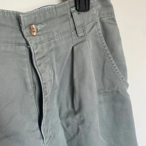 VINTAGE Dockers Green High Waist Pleated Shorts - 15” waist - Picture 2 of 5